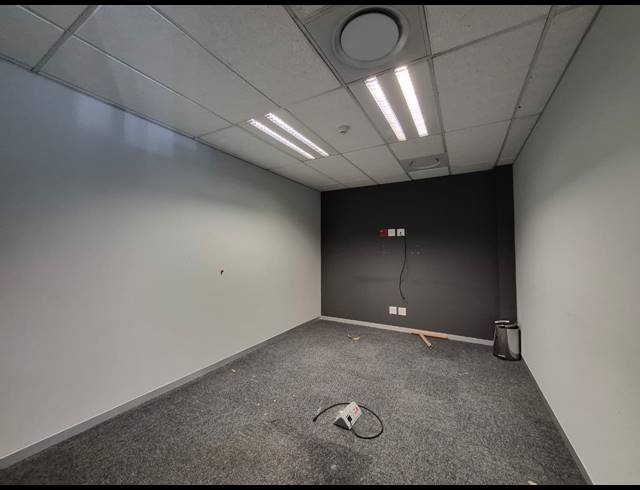 474M² OFFICE TO LET IN ROSEBANK